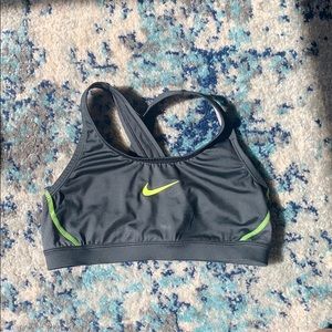 Nike cross back sports bra